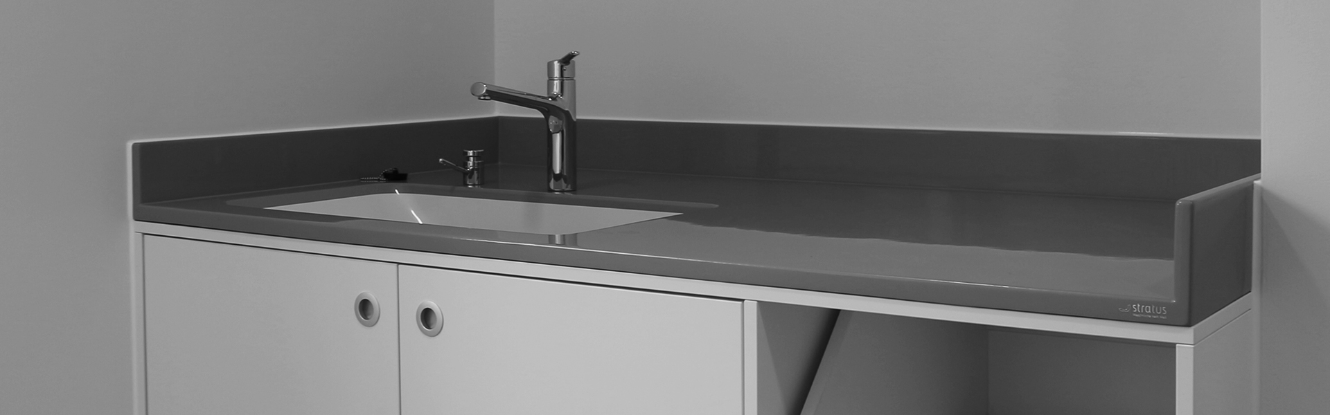 Wickeltisch mit Babywanne